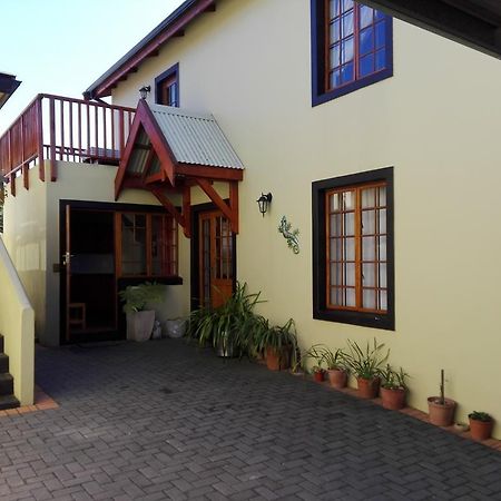The Olde House Apartment Port Elizabeth Exterior photo