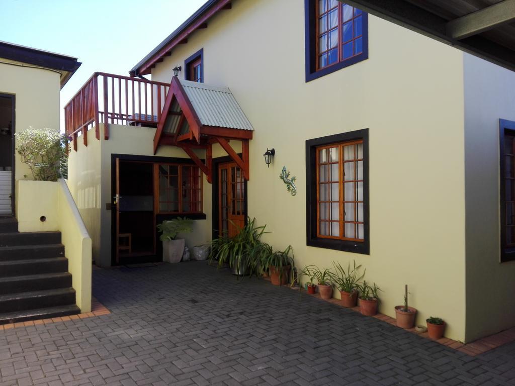 The Olde House Apartment Port Elizabeth Exterior photo